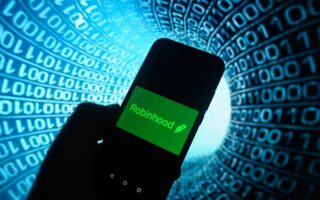 Robinhood Shares Drop on Crypto Slump Despite Growth