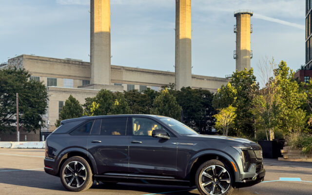 Cadillac Escalade IQ Review: Huge Battery and Range