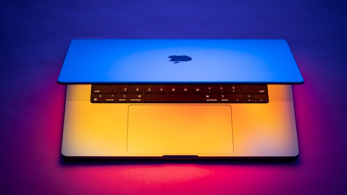 Apple Expected to Reveal Touchscreen MacBook at Pro Event