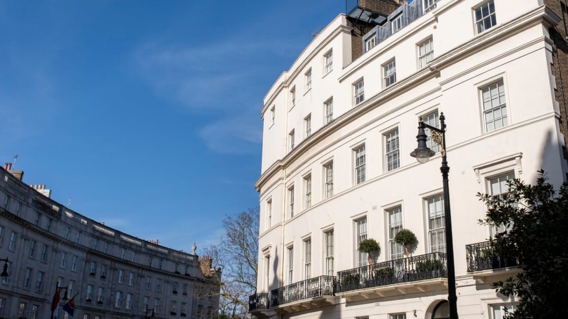 London Luxury Property Market Sees 80% Selling Below Asking Price