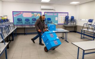 Israel Holds Pivotal Election in Referendum on Netanyahu