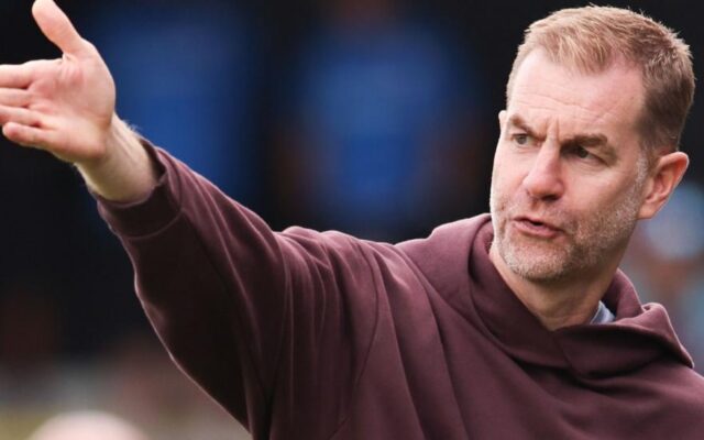 Harrogate Boss Embarrassed After 3-0 Defeat By Nine-Man Carlisle