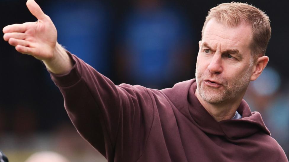 Harrogate Boss Embarrassed After 3-0 Defeat By Nine-Man Carlisle