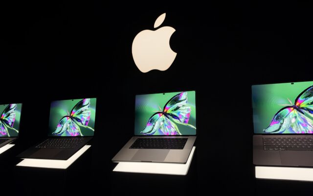 Apple Reveals New Touchscreen MacBook Pro Models With OLED
