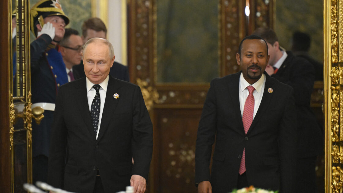 Russia Sends Su-35 Jets and Air Defences to Ethiopia