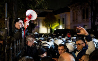 Polish Police Deployed to Top Court Amid Suspension Dispute