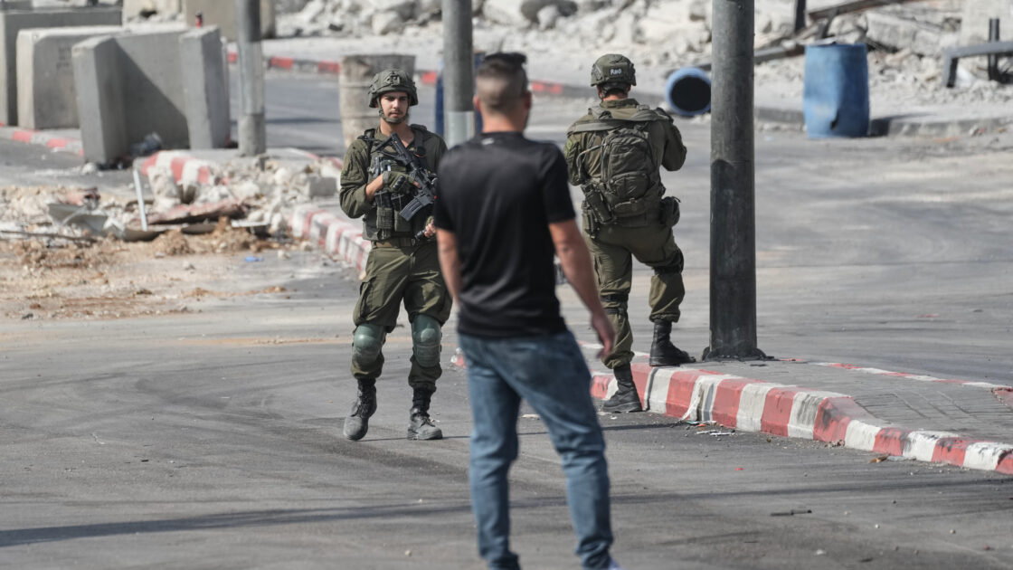 Israel Enforces Seventh Day of Lockdown and Raids in Hebron