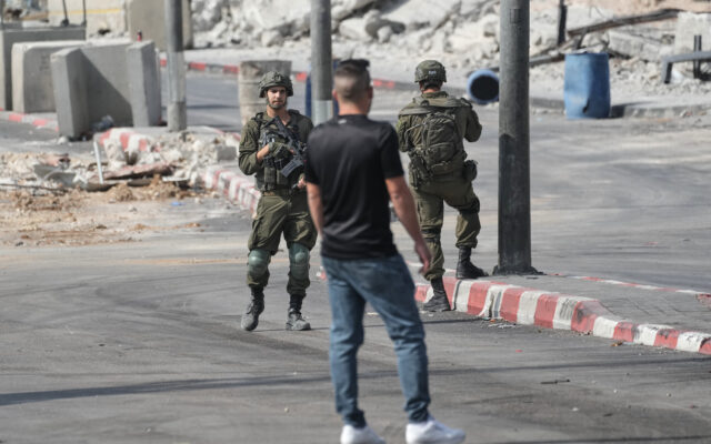 Israel Enforces Seventh Day of Lockdown and Raids in Hebron