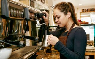 UK Chancellor Unveils Budget Measures and Minimum Wage Rise