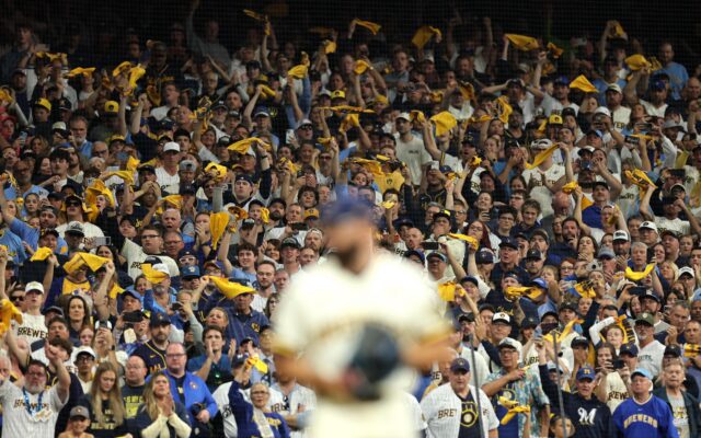 Major League Baseball Shifts Social Strategy to Reach New Fans