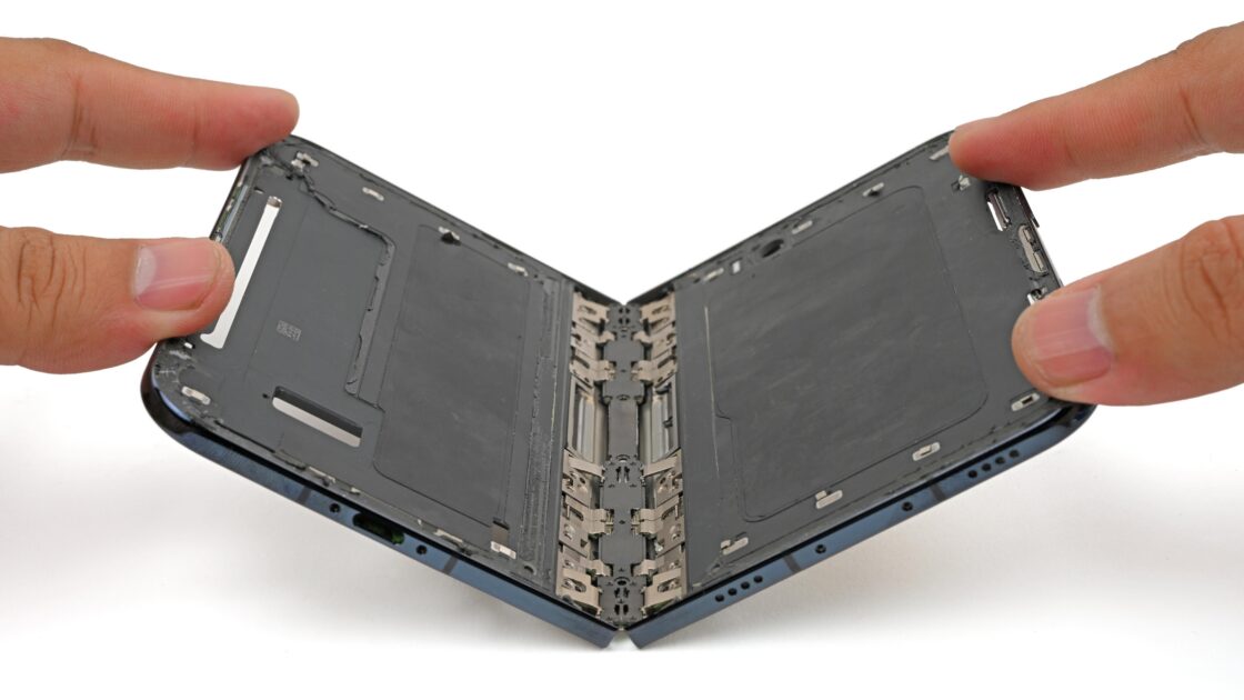 Why iPhone Duo Hinge May Be Cracking the Screen