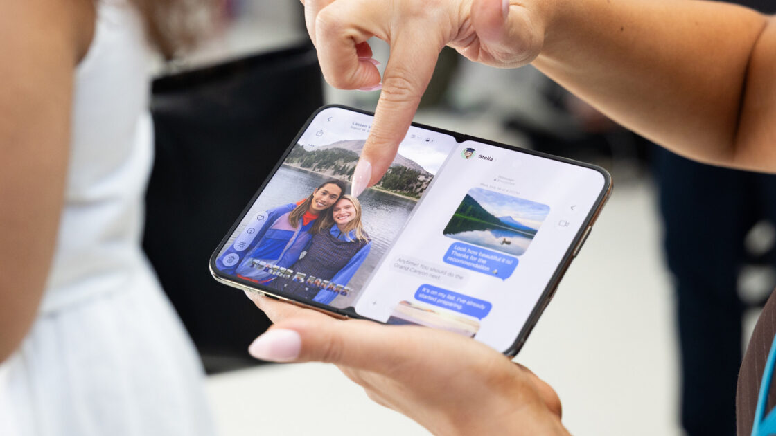 High Repair Costs Make AppleCare Essential for iPhone Duo