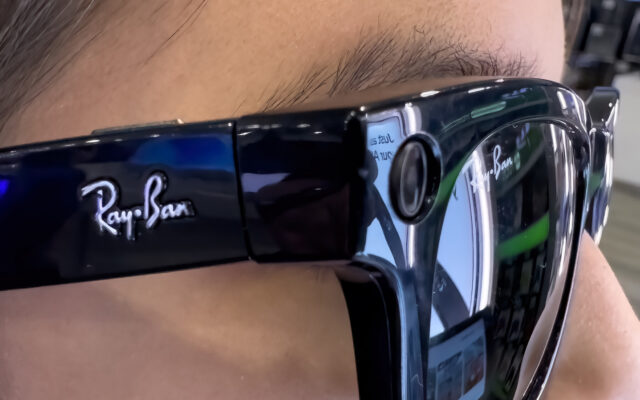 How to spot someone using AI glasses and hidden cameras