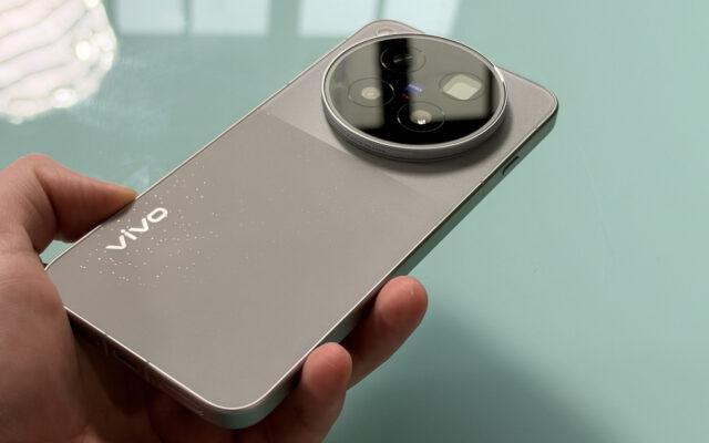 Vivo’s X500 Pro Max Focuses on Videography and Cameras