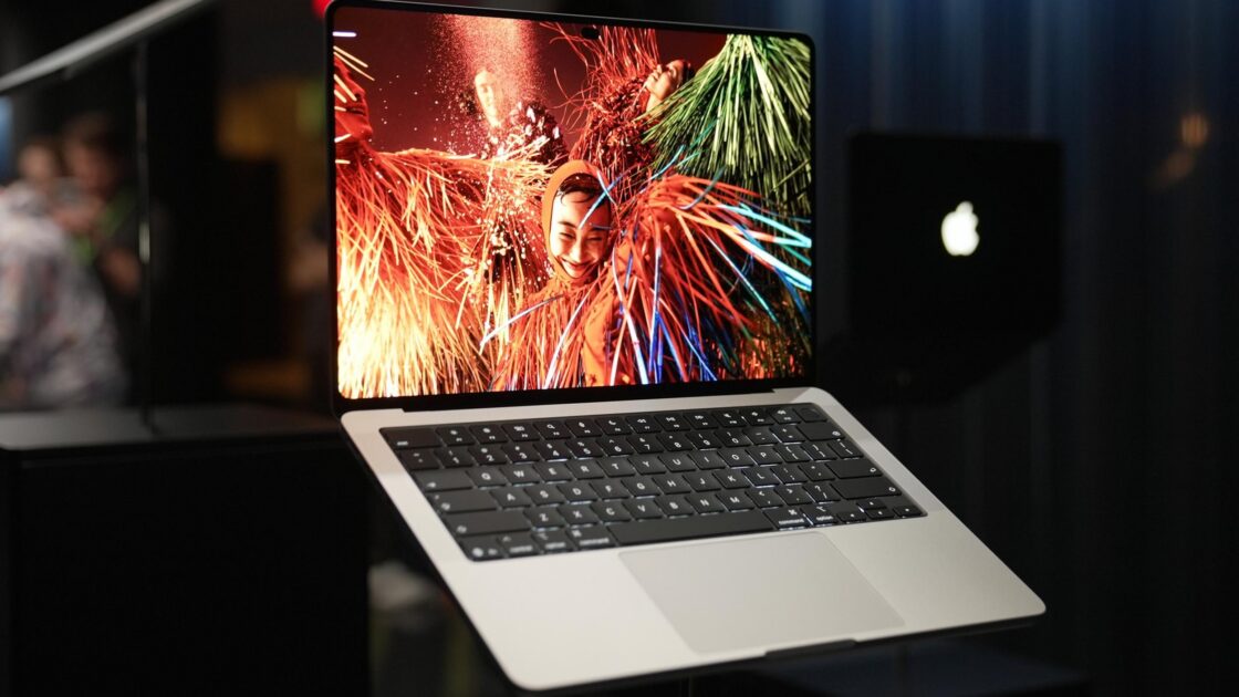 Apple Fully Specced MacBook Pro Costs Over $14,000