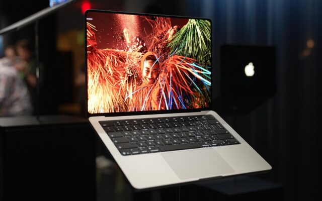 Apple Fully Specced MacBook Pro Costs Over $14,000