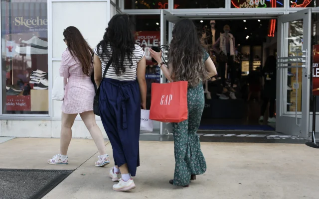 U.S. Economy Grows at Faster 3.4% Rate in Third Quarter